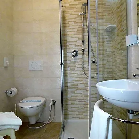 Hotel Trovatore